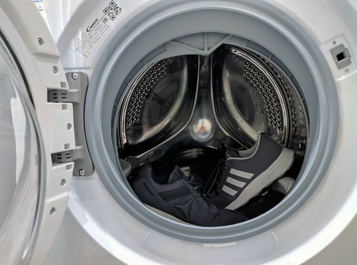 Open washing machine drum